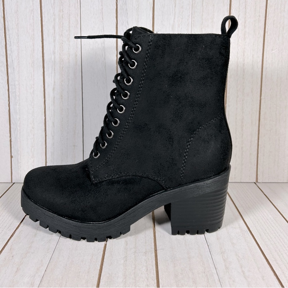 WOMEN'S BOOTS (FUZZY-S) - Picture 2 of 5